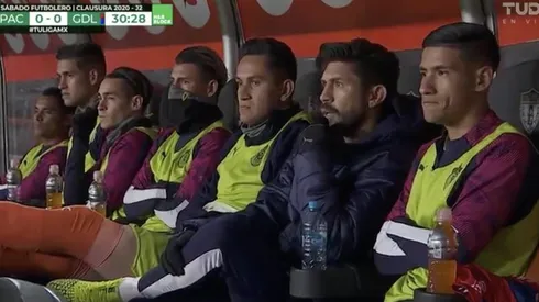 Oribe Peralta y Oswaldo Alanís nuevamente se quedarían sin oportunidades de jugar con Chivas