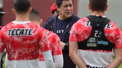 El entrenador rojiblanco elogió repetidamente la calidad del mediocampista