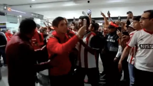 Chivas recibió increíble apoyo en su llegada a la capital.