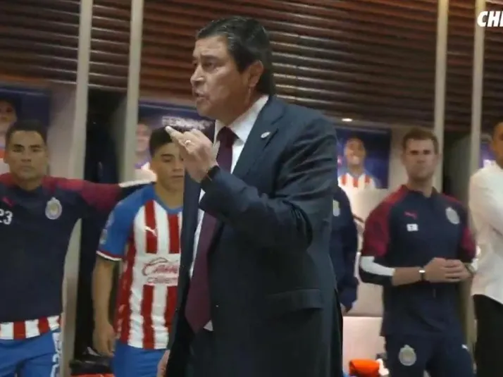 La motivadora arenga de Tena previo al debut de Chivas