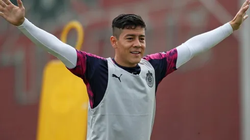 El volante de recuperación se marcha de Chivas tras las contrataciones de Vázquez y Pocho Guzmán
