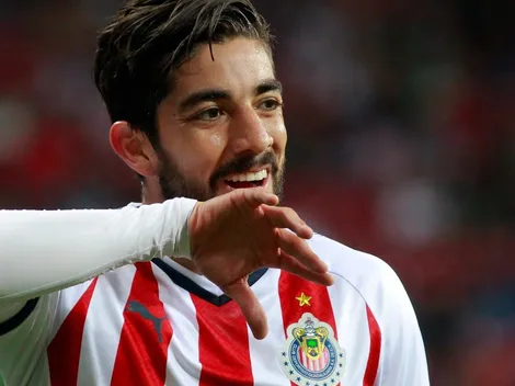 Monterrey confirma que Pizarro no llega a Chivas