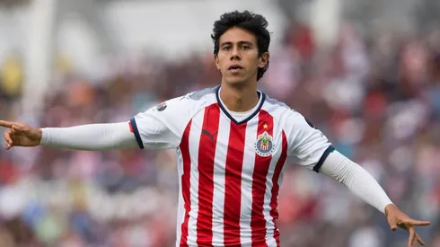 Macías tiene claro que lo mejor para su futuro es Chivas