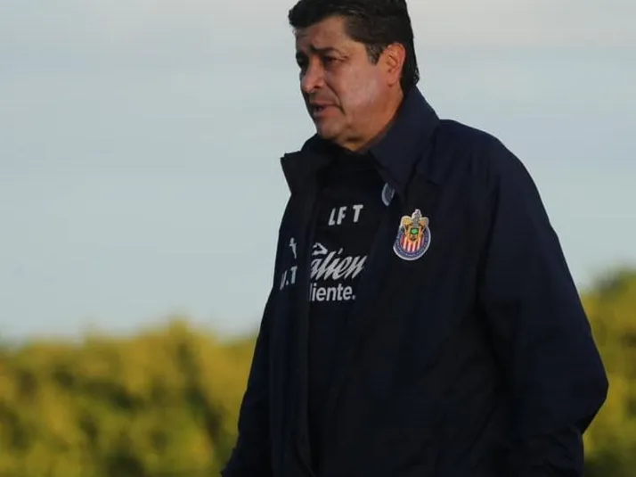 Tena conservará su esquema en Chivas para el Clausura 2020