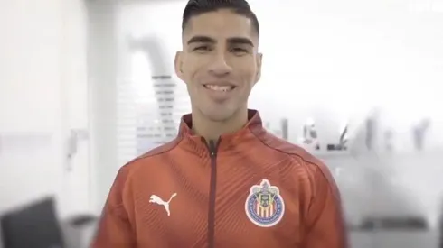 El defensor arribó a las Chivas proveniente del Cruz Azul