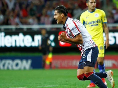 Dieter Villalpando se queda en Chivas y se iría un titular