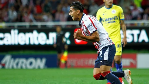 Villalpando se reportó este lunes a las pruebas médicas para incorporarse a la pretemporada rojiblanca