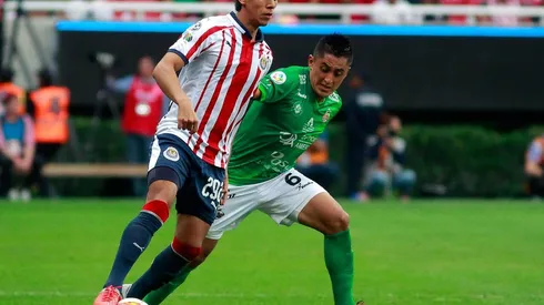 El delantero firmó una renovación de su contrato que no incluiría la extensión del mismo