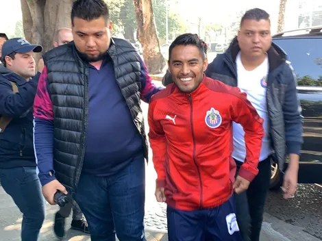 Reporte: Se complica regreso del Gallito a Chivas