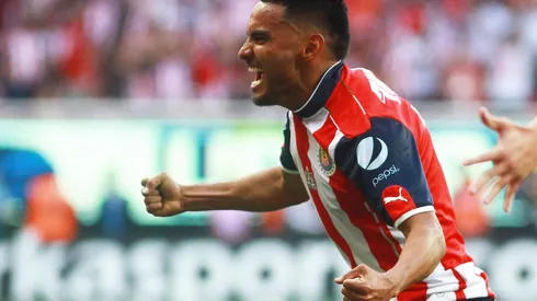 El volante volverá a vestir de rojiblanco luego de concretarse la negociación con Santos Laguna