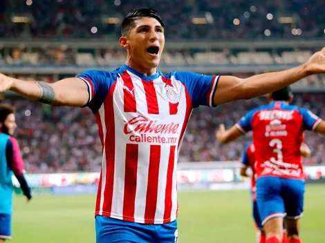 Pulido vuelve a desmentir críticas por su posible salida de Chivas