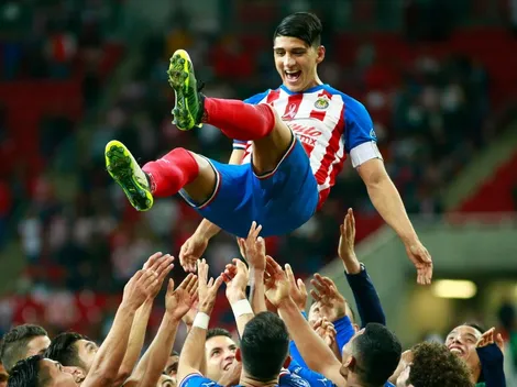 A un paso de finalizar como líder de goleo: Alan Pulido se quedó con la portada de Récord