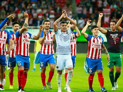 Los mensajes de los jugadores de Chivas a Carlos Salcido por su retiro