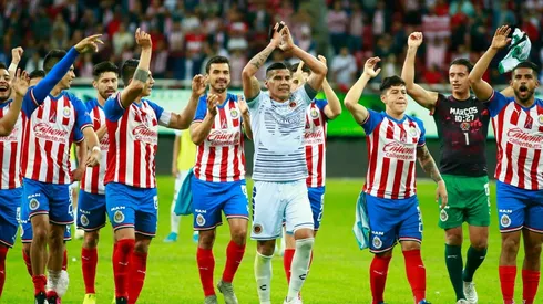 Los mensajes de los jugadores de Chivas a Carlos Salcido por su retiro
