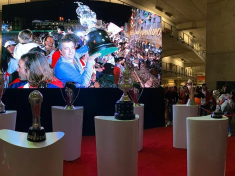 Chivas exhibió trofeos para honrar a Jorge Vergara en el Estadio Akron