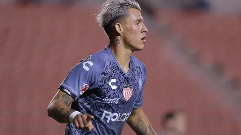 "Chicote" Calderón no quiso hablar de Chivas en su llegada a la CDMX.