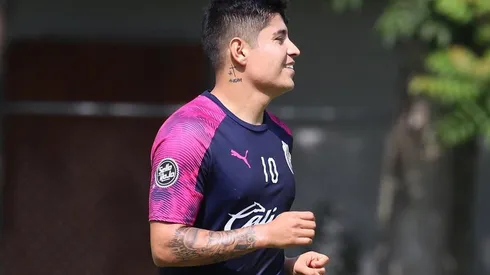 El volante rojiblanco salió de Verde Valle con los regalos para la pequeña aficionada