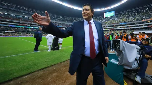 Tena apuesta a su plantel