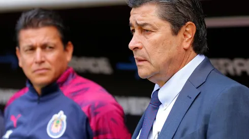 El "Flaco" Tena reconoció que ha buscado implementar la fórmula de Almeyda para revivir a estas Chivas
