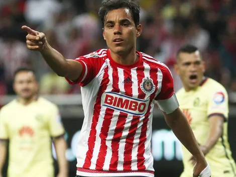 Omar Bravo valora a Pulido como actual referente en Chivas