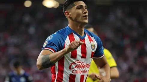 Pulido pudiera superar el registro de "Chicharito" con anotar dos goles ante Veracruz