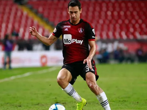 Chivas quiere cambiar a Oribe por Jesús Angulo