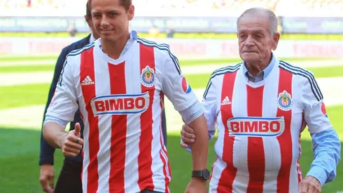 Balcazar desmintió la posibilidad que su nieto "Chicharito" vuelva al Rebaño Sagrado