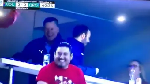 La explosión de Ricardo Peláez en el gol de Alan Pulido a Querétaro