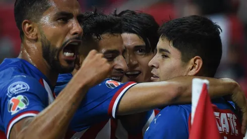 Los goles de Alexis Vega, Alan Pulido y Eduardo López en la primera parte guiaron la victoria rojiblanca