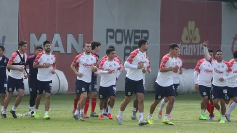 ¿Rebelión en Chivas contra Peláez y a favor de Tena?