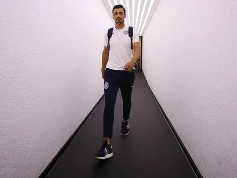 Oswaldo Alanís causará baja en Chivas por lesión