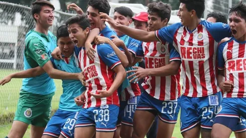 Chivas se mantiene en la cima del certamen con 43 puntos