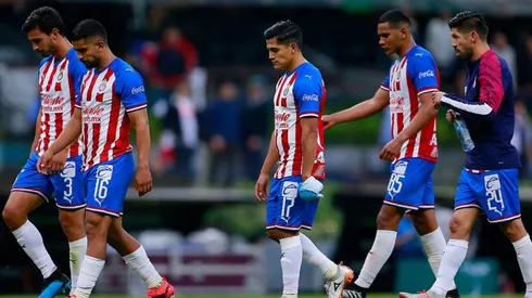 ¿De qué depende Chivas para comprar refuerzos?.