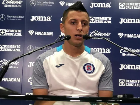 "Piojo" Alvarado "escucharía" a Chivas por Peláez