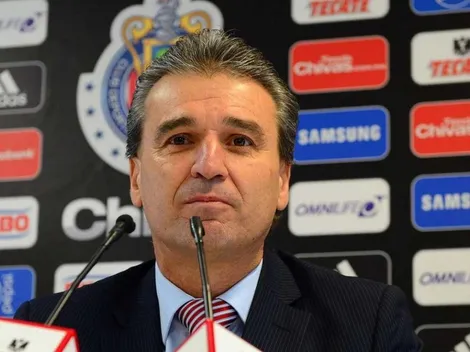 Néstor reveló cuál sería su primera medida en Chivas