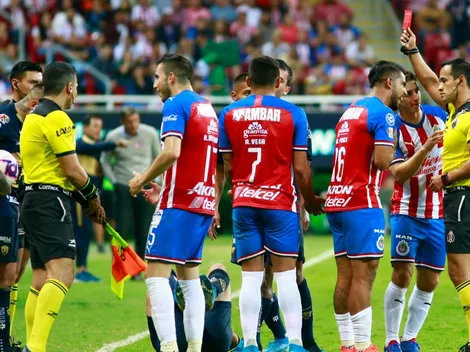 Chivas suma 4 expulsados en dos partidos