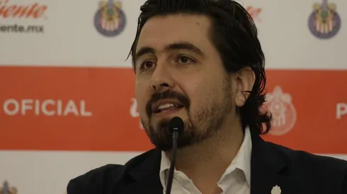 El mandamás de los rojiblancos reapareció tras el silencio en la humillación del Clásico Nacional