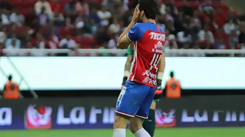 El defensor rojiblanco recibió este sábado la primera expulsión de su carrera en la Liga MX