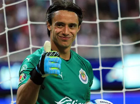 Toño será el arquero de Chivas en el Clásico Nacional