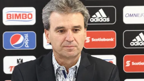 Chivas busca repatriar a Néstor de la Torre