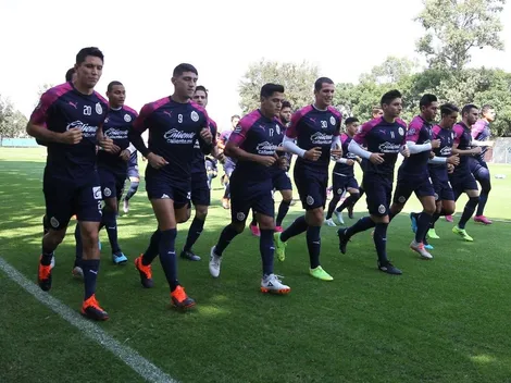 Chivas presenta convocatoria con vuelta de Mier