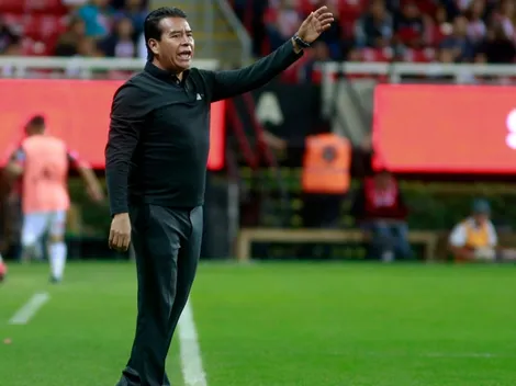 Alberto Coyote sería el DT interino para el Clásico