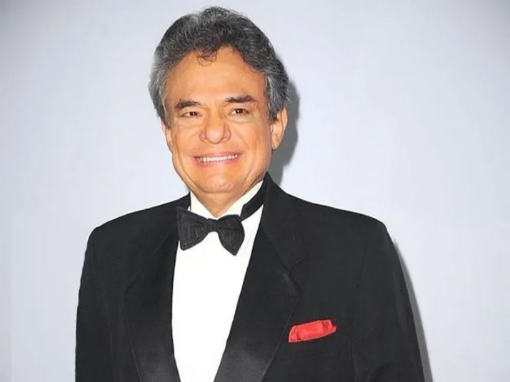 Chivas rinde tributo al fallecido artista José José