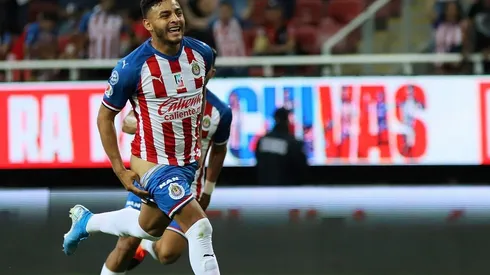 Enorme: Alexis Vega busca nombre para su "hijo rojiblanco"