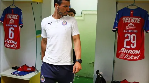 El grupo rojiblanco ya se encuentra en su vestidor asignado previo al partido amistoso en Soldier Field