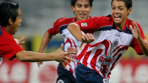 "Chicharito" debutó un 9 de septiembre en la Liga MX y solo cinco minutos después anotó el primero de sus 205 goles como profesional