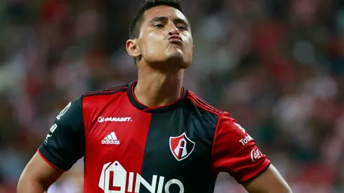 El volante paraguayo de los rojinegros no se detuvo en elogios con el delantero del Rebaño Sagrado