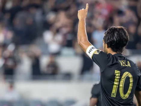 Carlos Vela puede venir a Chivas "cuando quiera", dice Vergara