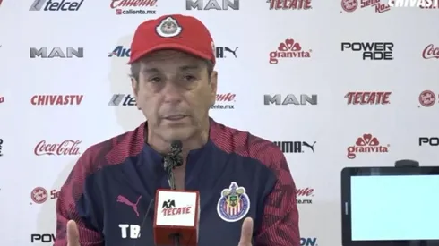 El entrenador del Rebaño Sagrado intentó minimizar la polémica generada por su reunión con Cardozo e Higuera