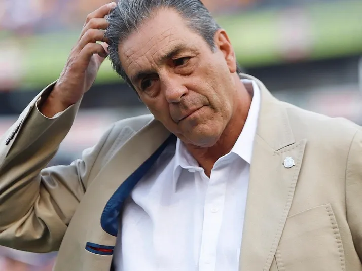 Chivahermanos insisten en renuncia de Tomás Boy